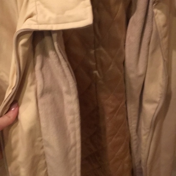 Weatherproof Jacket - Picture 4 of 4